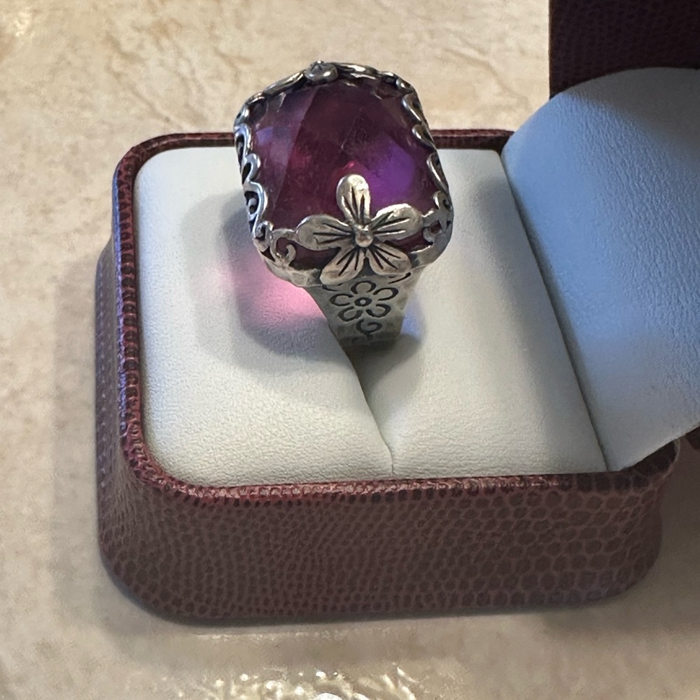 Silpada Raspberry Colored Floral Gemstone Ring - Picture 2 of 3